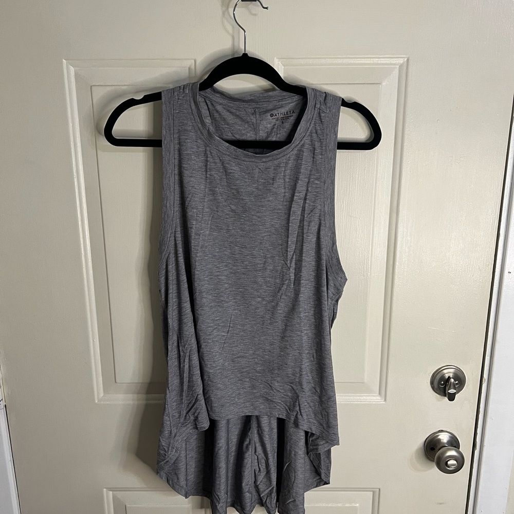 Athleta Essence Relaxed High Low Tank